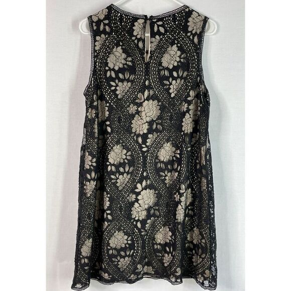 Max Studio Lace Overlay Sleeveless Shift Dress (Black) - Medium - Picture 3 of 13